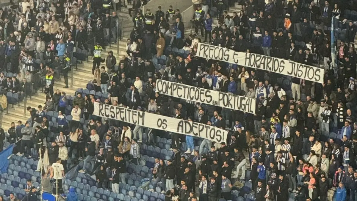 Tarja dos Super Dragões