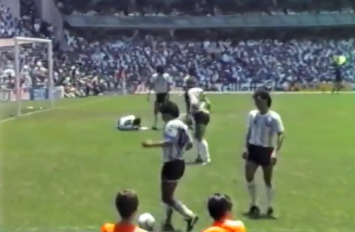 Imagem de contexto do artigo Reveladas imagens inéditas de Maradona no México'86. Veja o vídeo