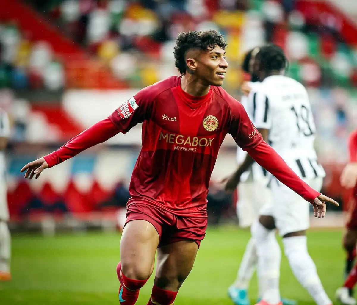 Imagem de contexto do artigo Sporting negoceia Alisson, extremo do Leiria