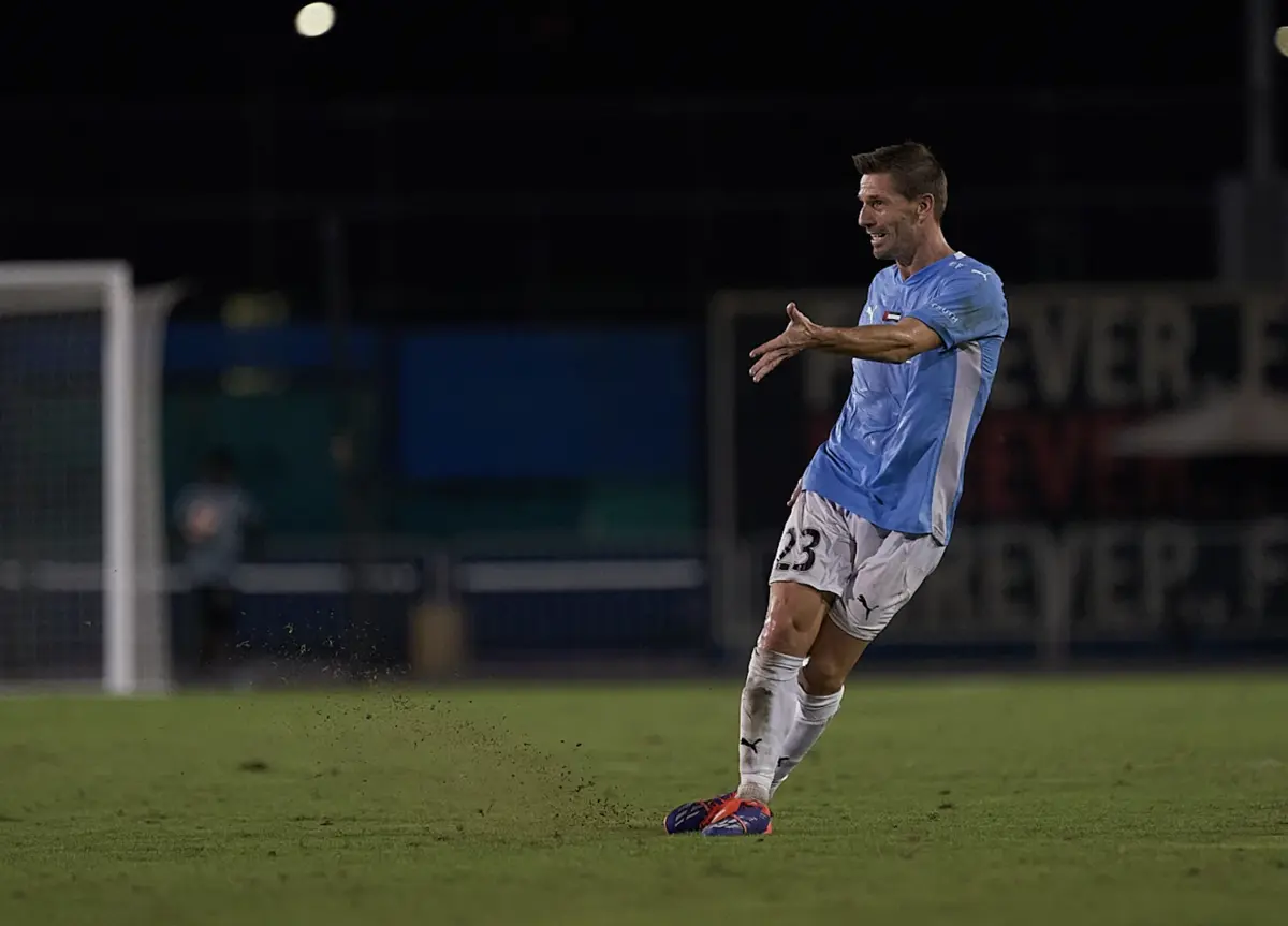 Adrien Silva (Créditos: Dubai United)