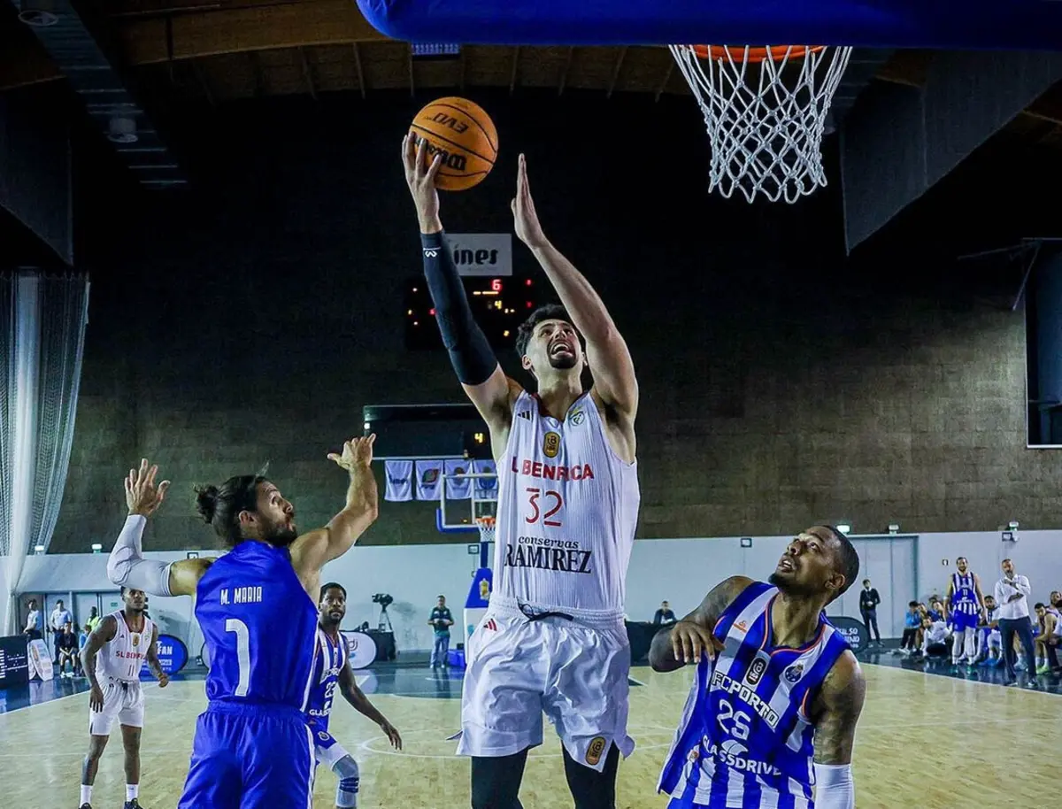 Foto do jogo (créditos: Benfica)