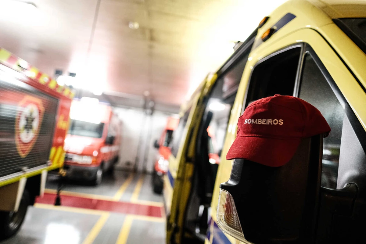 Imagem de contexto do artigo Incêndio em prédio de sete andares causa oito feridos em Gaia