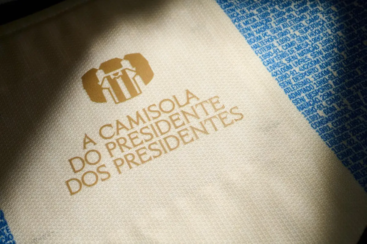 Imagem de contexto do artigo Camisola do "Presidente dos Presidentes" já está esgotada