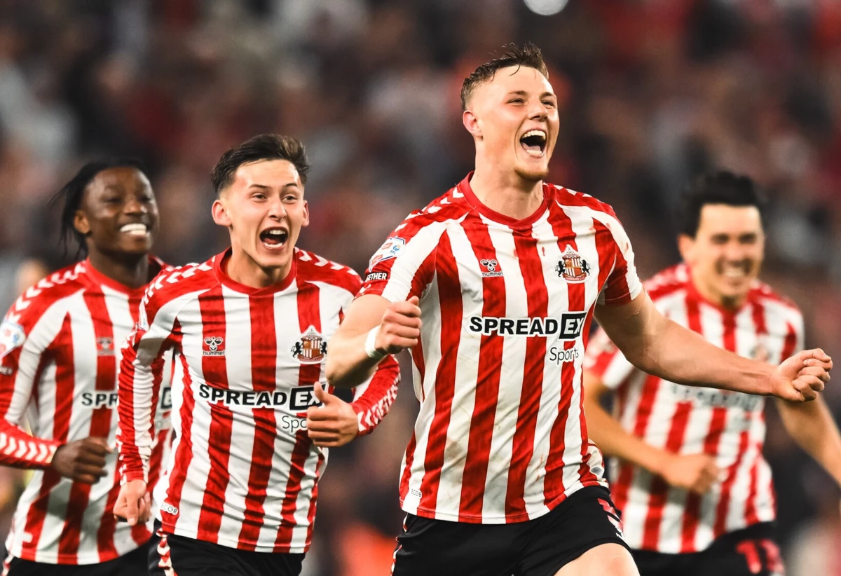 Imagem de contexto do artigo Sunderland marca aos 120'+2' e discute vaga na Premier League com Sheffield