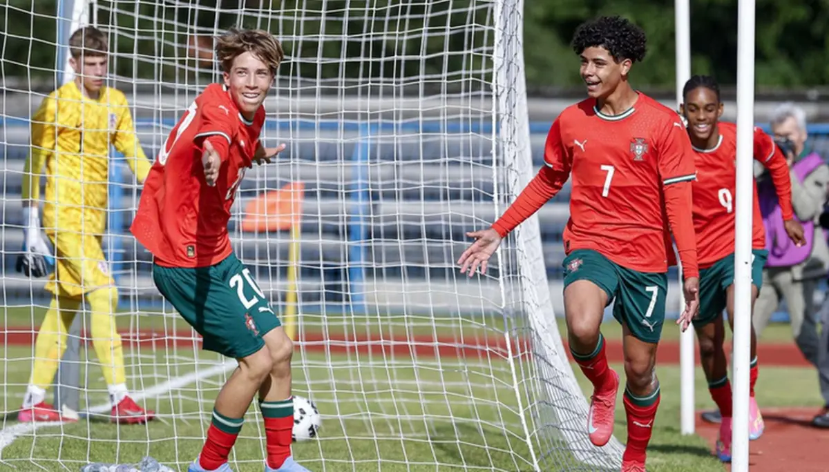 Cristianinho sabe o que é marcar pelos sub-15