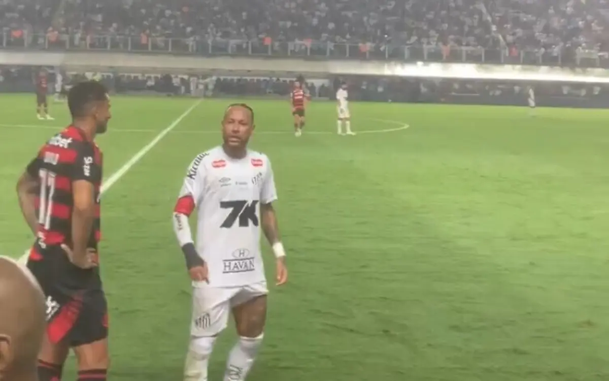 Imagem de contexto do artigo Neymar defende Danilo de adeptos do Santos: "Respeitem, porra"