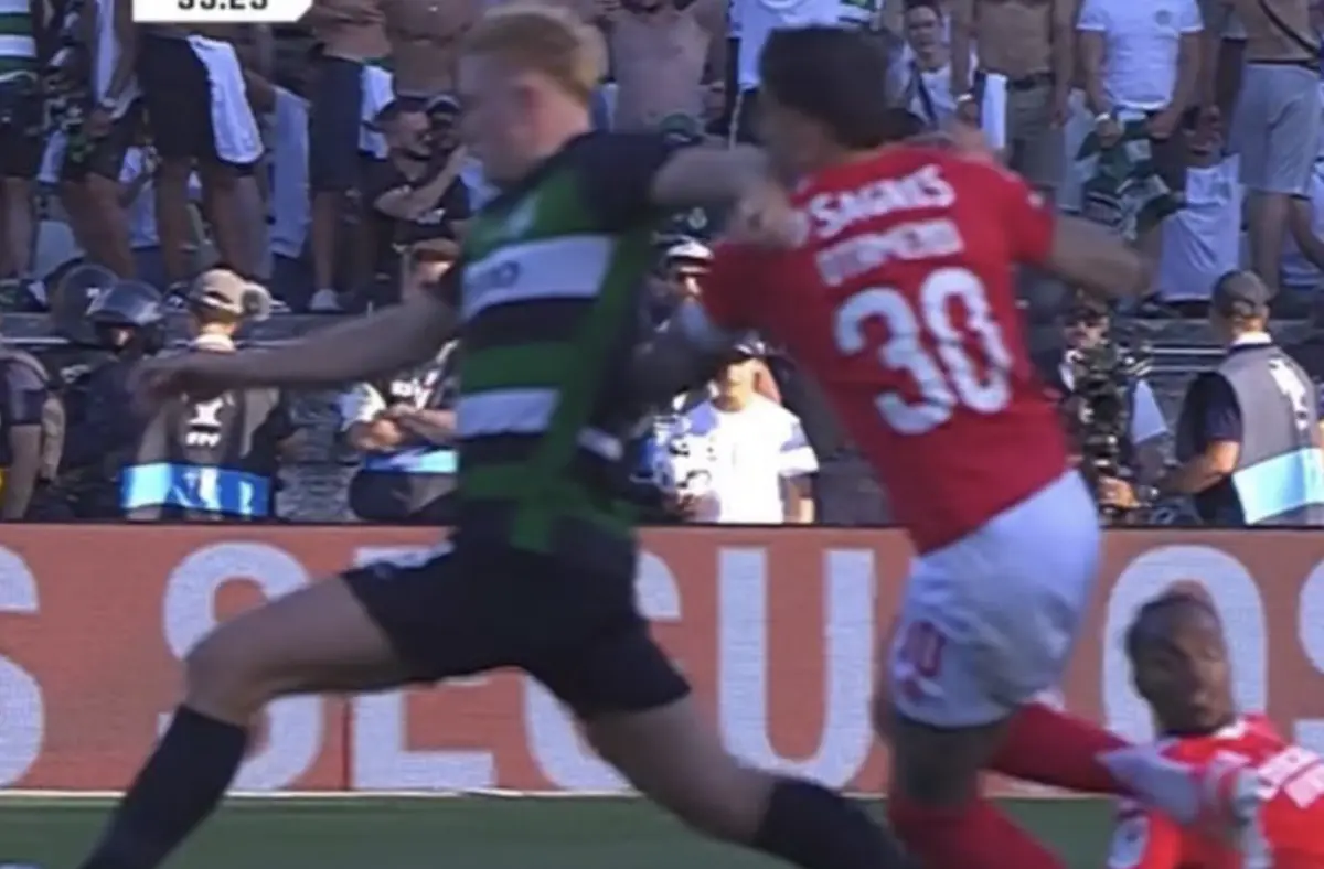 Imagem de contexto do artigo Tribunal O JOGO | Cotovelo de Harder na cara de Otamendi justificava segundo amarelo?