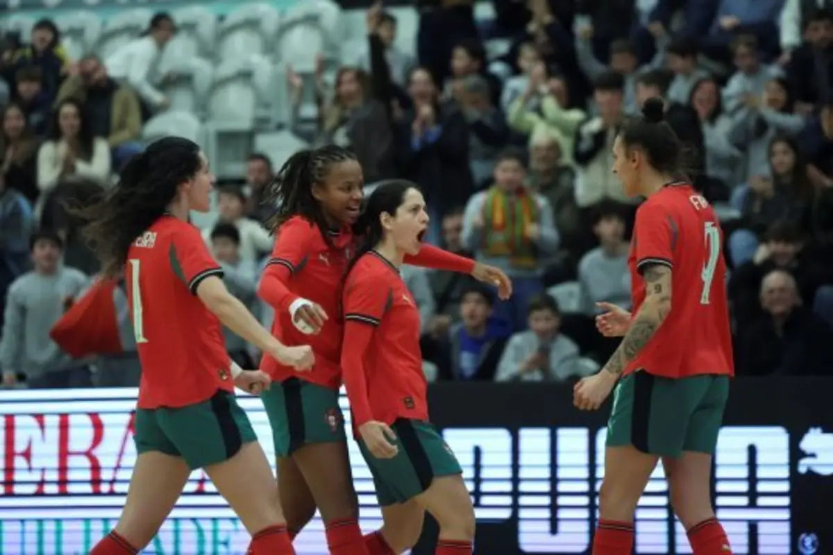 Imagem de contexto do artigo Seleção feminina voltou a jogar após o Mundial'2025 e venceu a Finlândia