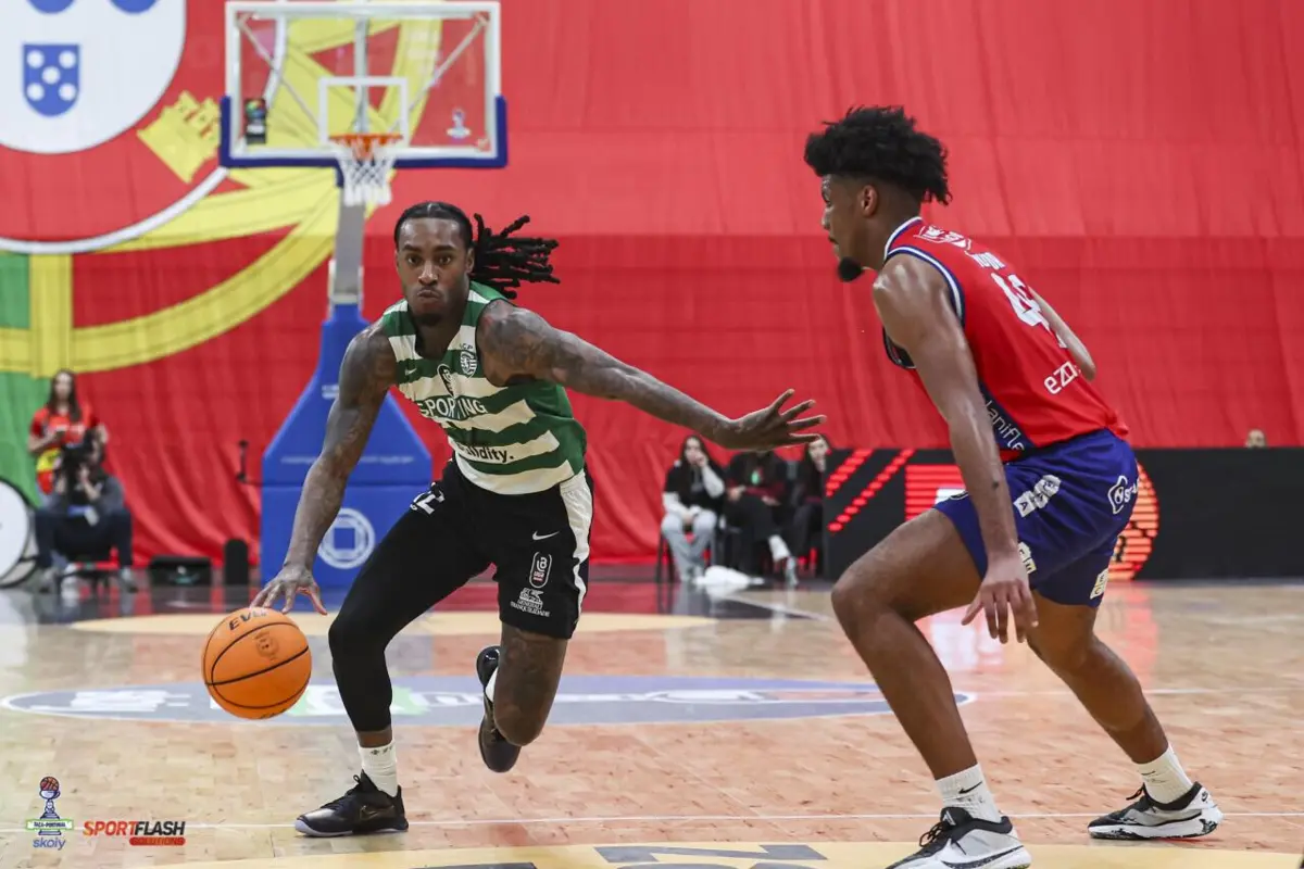 Imagem de contexto do artigo Sporting vence Oliveirense e defronta FC Porto na final da Taça de basquetebol