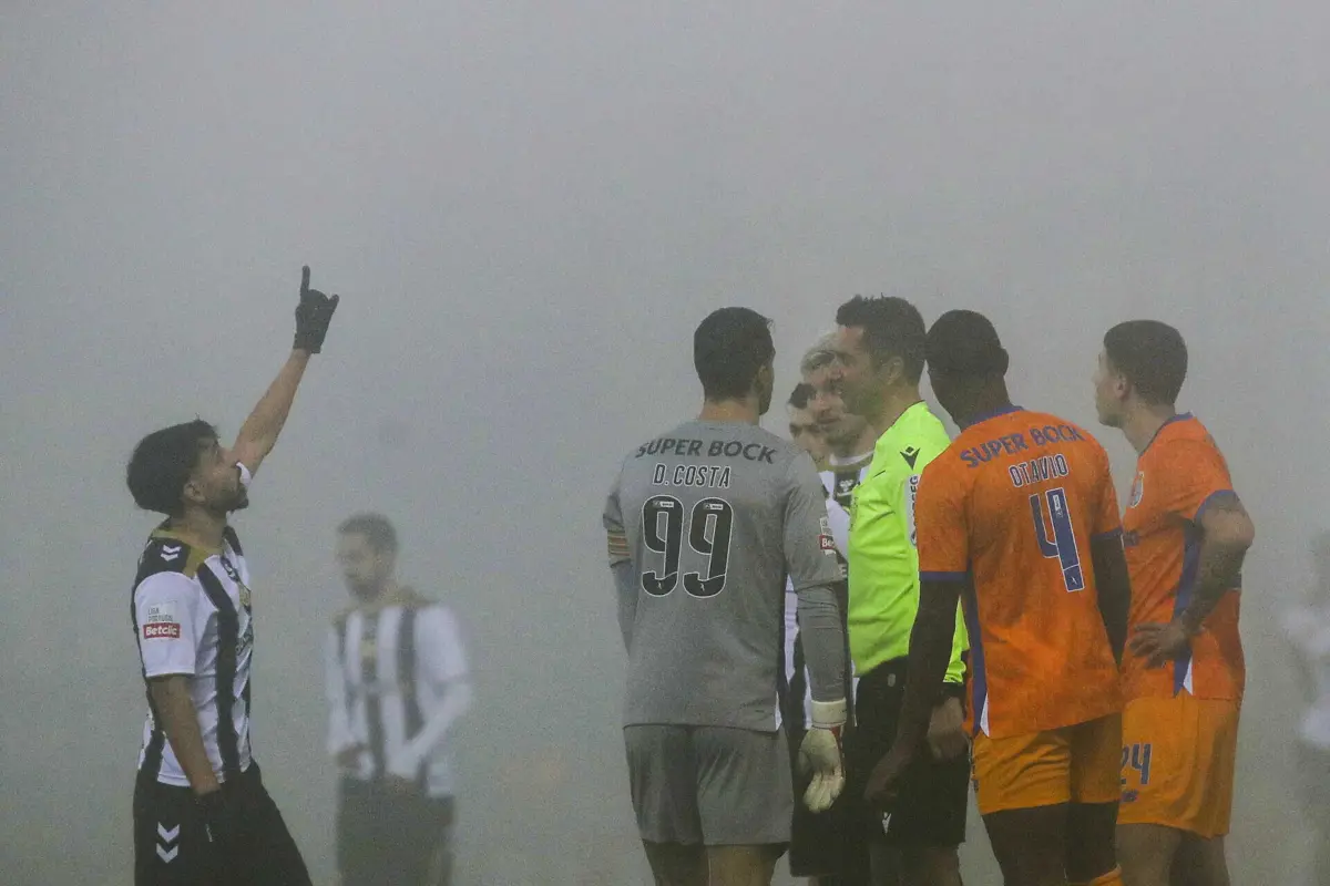 Imagem de contexto do artigo Nacional-FC Porto tem nova data e horário