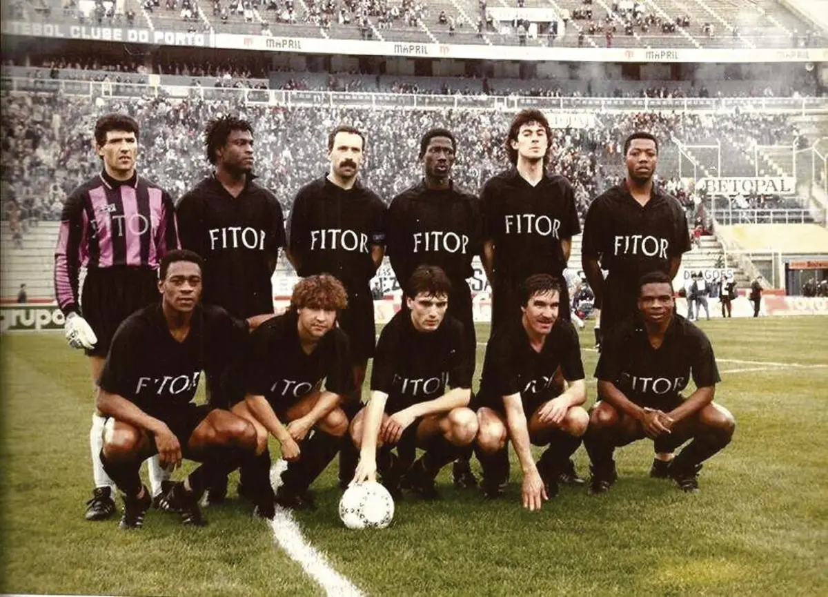 Imagem de contexto do artigo Tirsense já eliminou FC Porto da Taça: "O míster lixou-me, vou ter que vender os campos..."