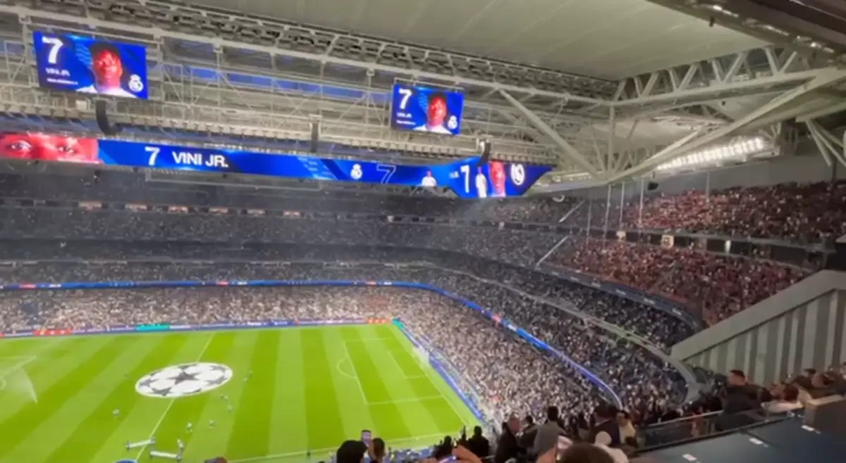 Imagem de contexto do artigo Adeptos do Benfica assobiam quando o nome de Vinícius Jr. é anunciado no Bernabéu