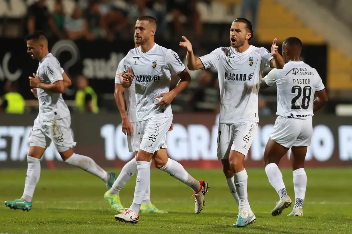 Jogadores do Farense (créditos: Carlos Vidigal Jr. / Global Imagens)