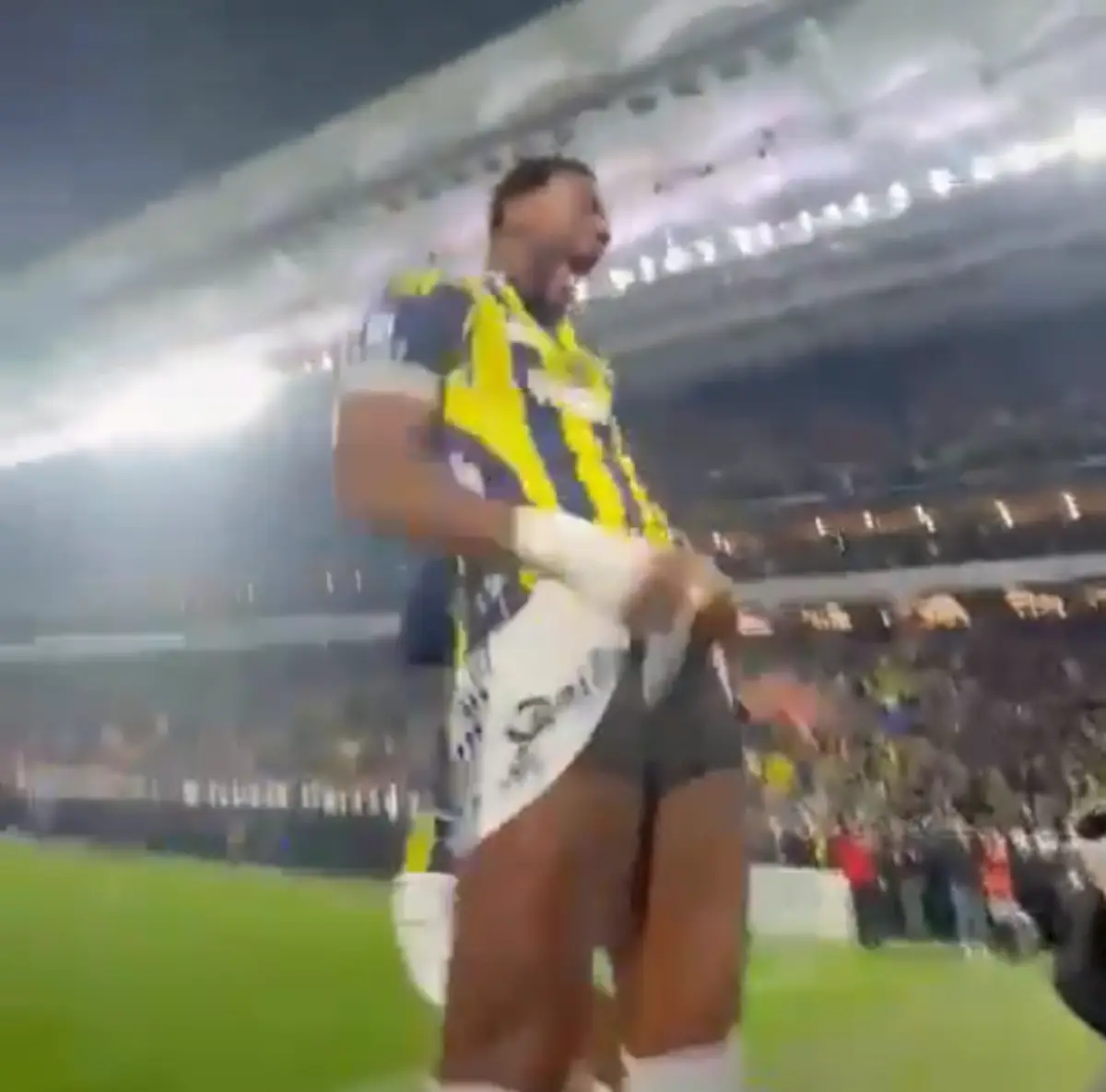 Imagem de contexto do artigo Galatasaray apresenta queixa devido ao festejo do golo de John Durán