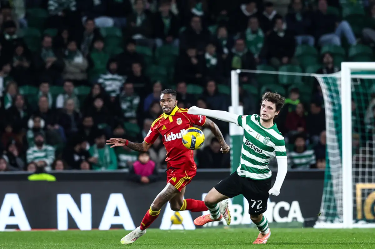 André Luiz em Alvalade, num jogo frente ao Sporting