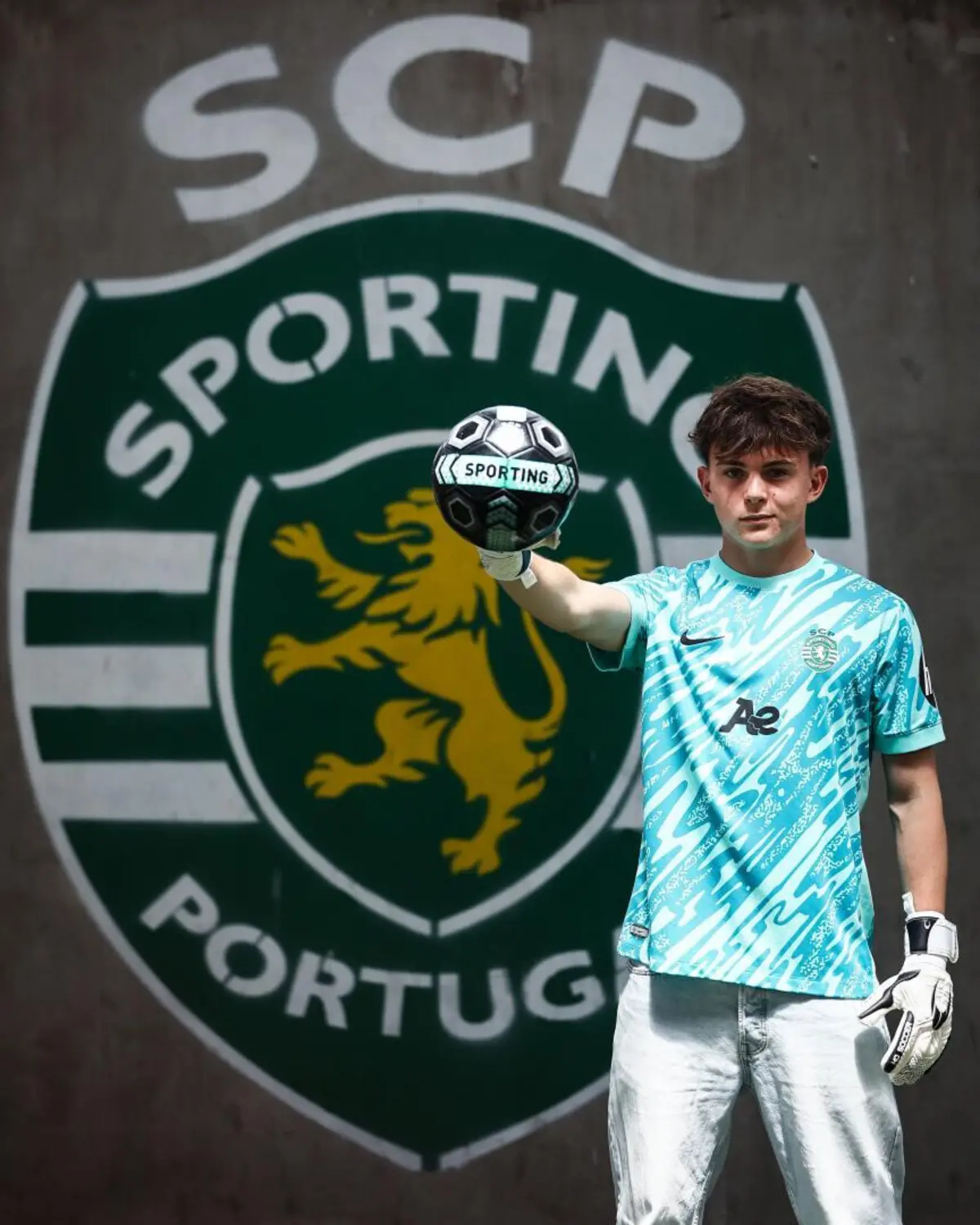 Alexandre Tverdohlebov, guarda-redes dos sub-17 do Sporting