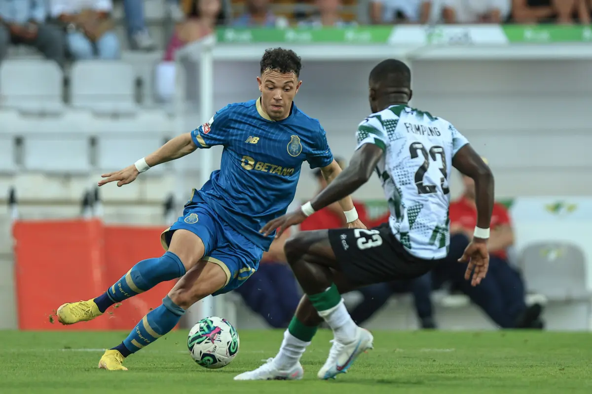 Pepê e Frimpong com reencontro marcado (Créditos: Miguel Pereira/Global Imagens)