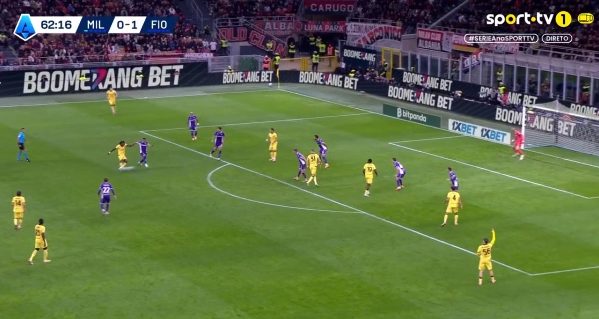 Imagem de contexto do artigo Rafael Leão bisa com golaço no Milan-Fiorentina. Ora veja