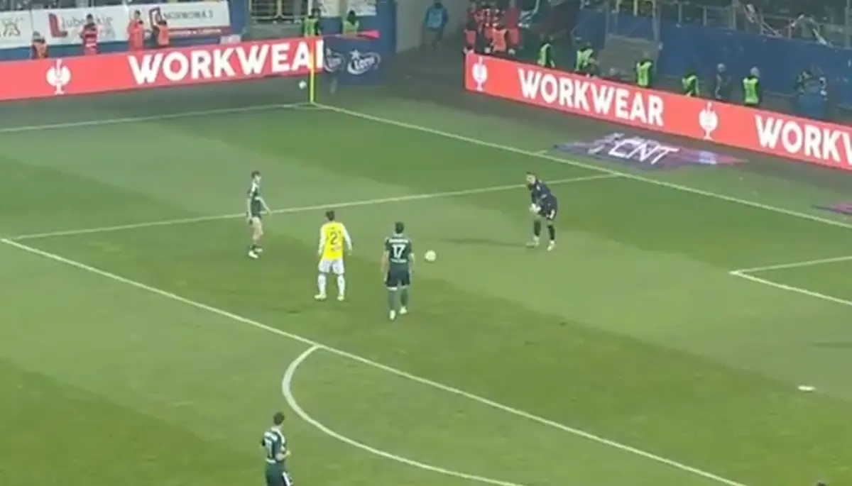 Imagem de contexto do artigo Légia Varsóvia teve golo oferecido de bandeja pelo guarda-redes do Motor Lublin