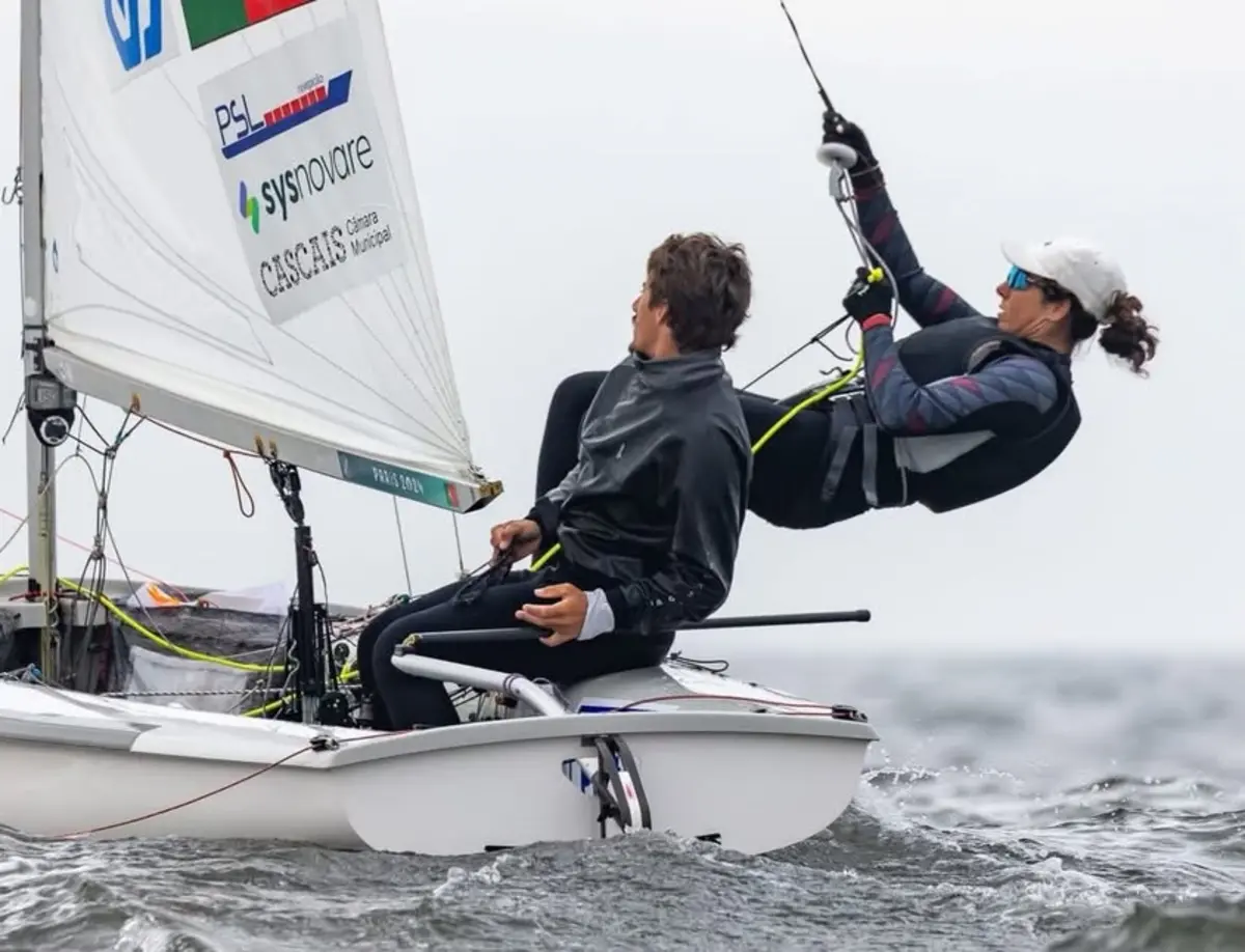 Imagem de contexto do artigo Diogo Costa e Carolina João iniciam Europeus da classe 470 em vela no quarto lugar