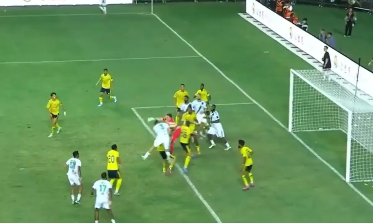 Imagem de contexto do artigo Al Nassr-Al Ahli: erro de Bento e Roger Ibañez empata aos 89 minutos