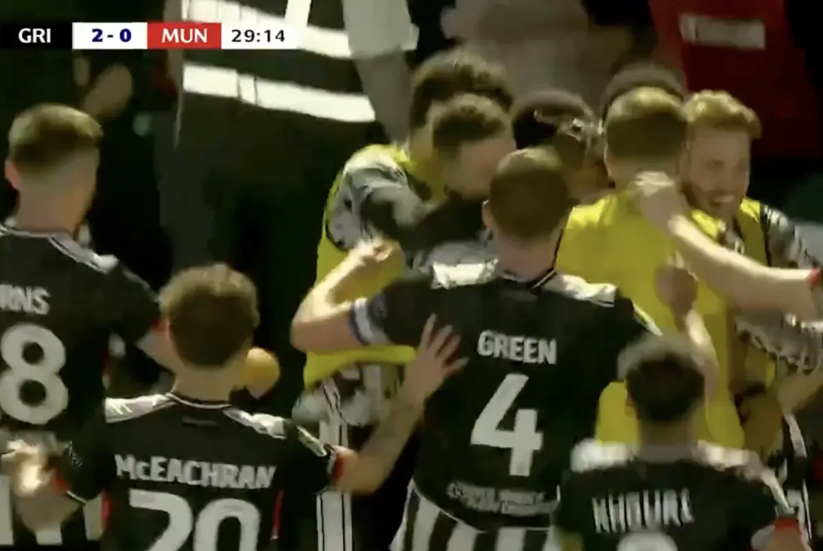 Imagem de contexto do artigo Manchester United a perder 2-0 ao intervalo com equipa do quarto escalão. Veja os golos