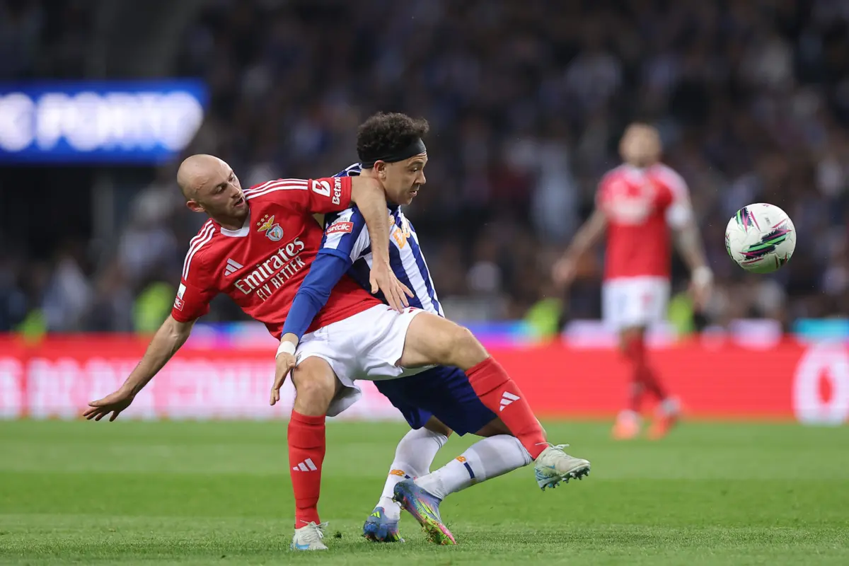 Pepê no clássico frente ao Benfica (Créditos: Miguel Pereira)