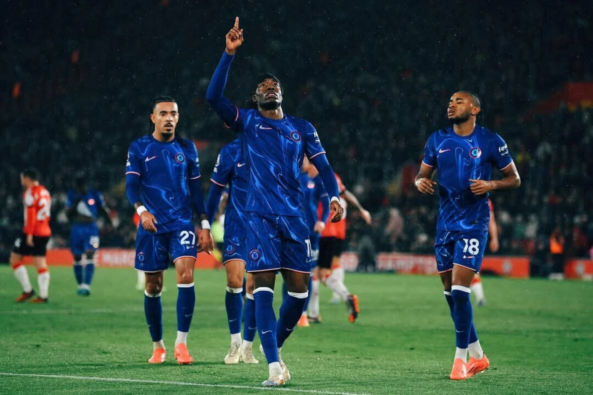 Madueke (créditos: Instagram)