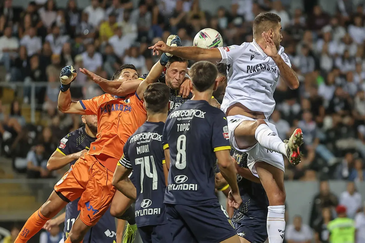 O Famalicão tem apenas quatro golos sofridos (Créditos: Miguel Pereira)