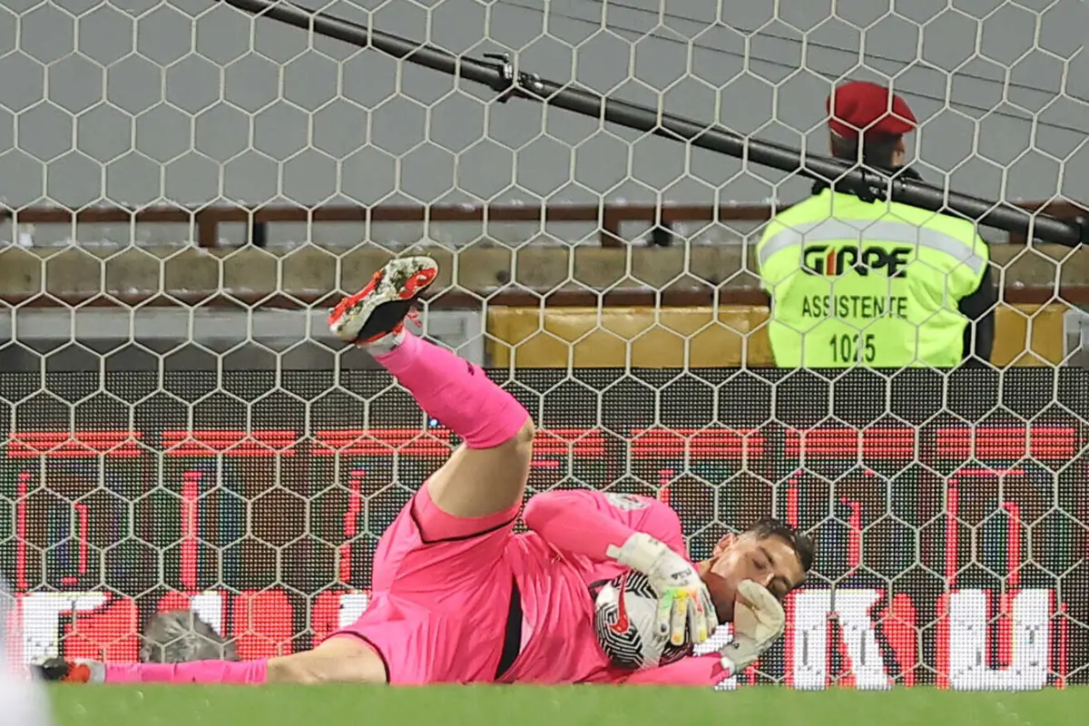 Imagem de contexto do artigo Cláudio Ramos: "Vai ser um FC Porto novo, mas com mais ambição e vontade"