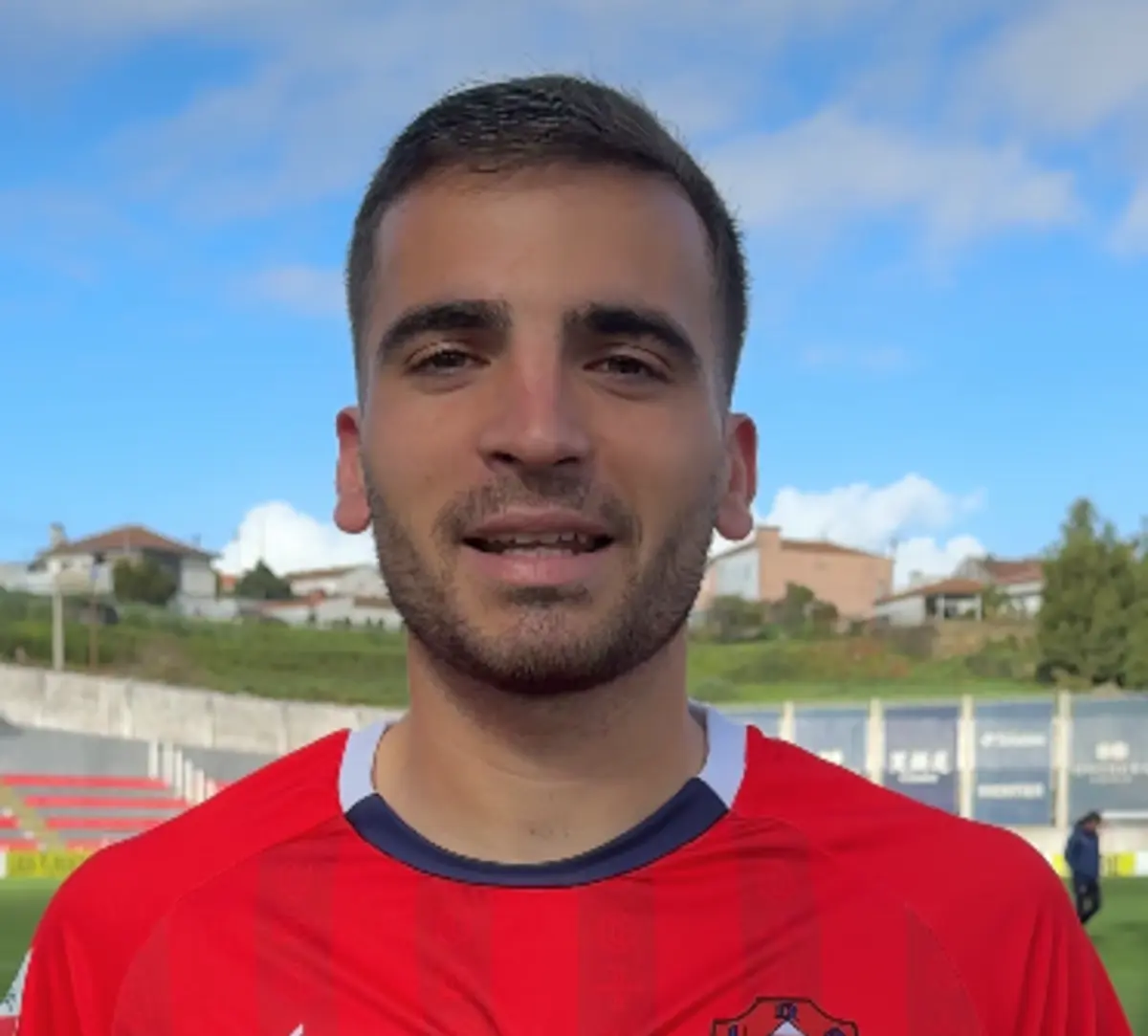 Imagem de contexto do artigo Oliveirense recebe avançado ex-Marítimo