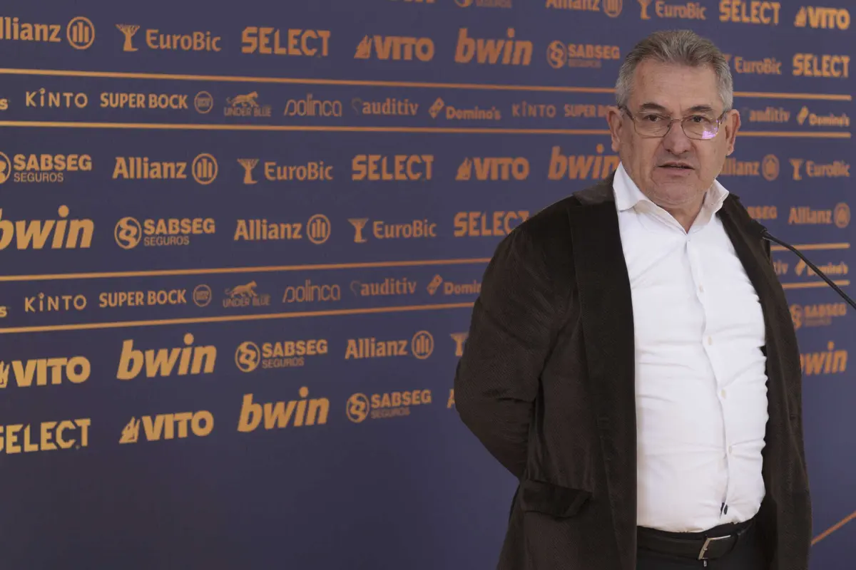 Imagem de contexto do artigo João Rodrigues reeleito presidente do Farense