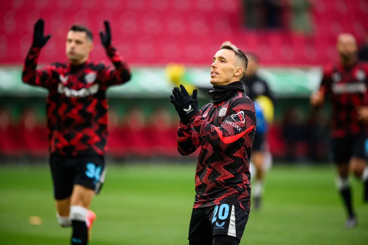 Alejandro Grimaldo (Créditos: Bayer 04 Leverkusen)