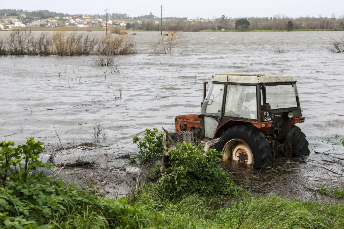 Imagem de contexto do artigo Risco de inundações aumenta em vários concelhos da região Oeste