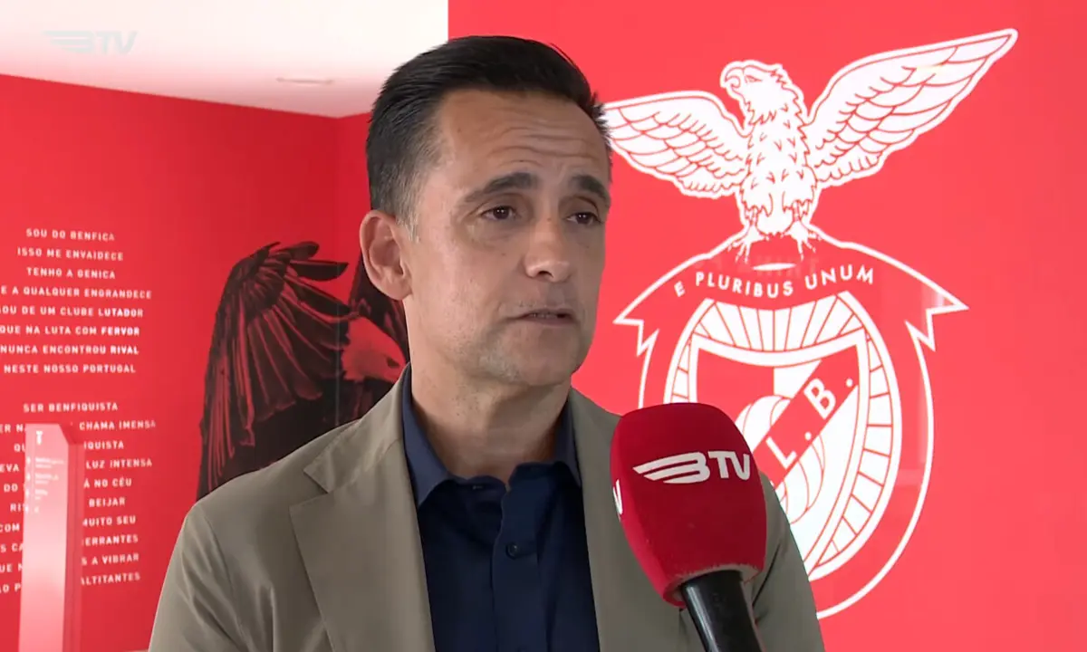 Imagem de contexto do artigo Mário Branco comenta Dybala: "Noventa por cento do plantel está encontrado..."