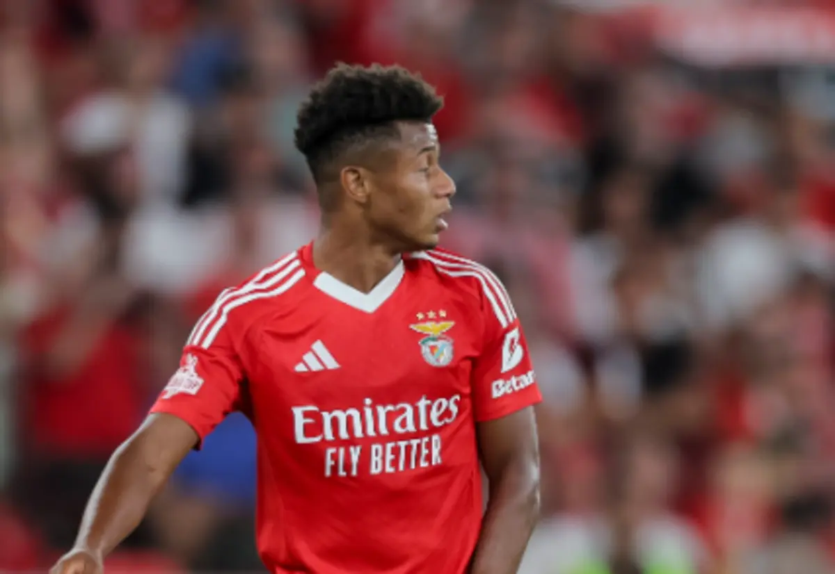 David Neres alinhou na segunda parte da goleada do Benfica ao Feyenoord (Créditos: Gerardo Santos/Global Imagens)