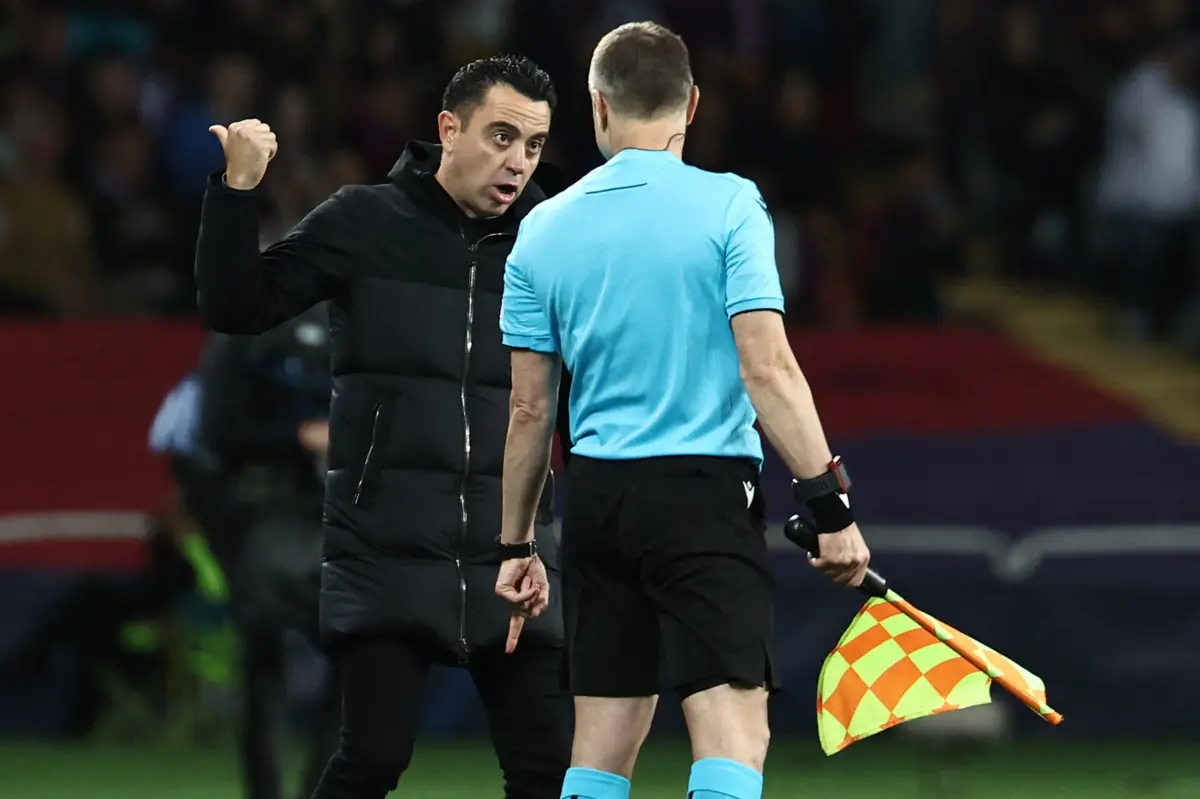 Xavi criticou a arbitragem (Créditos: AFP)