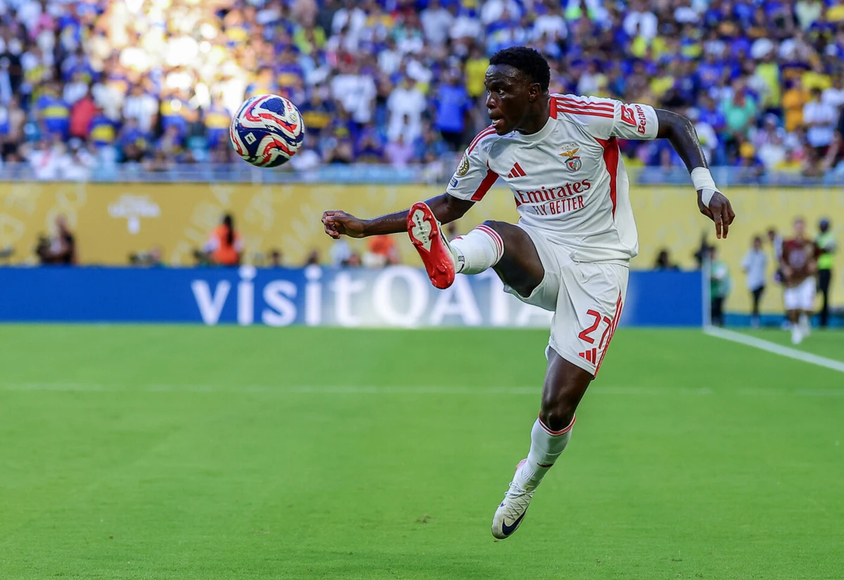 Bruma em ação contra o Boca Juniors