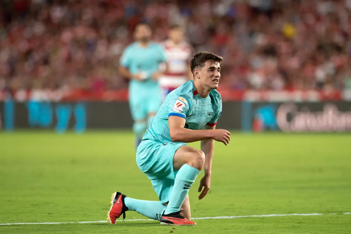 Gavi, médio do Barcelona, foi expulso diante do FC Porto, na passada quarta-feira, para a Liga dos Campeões