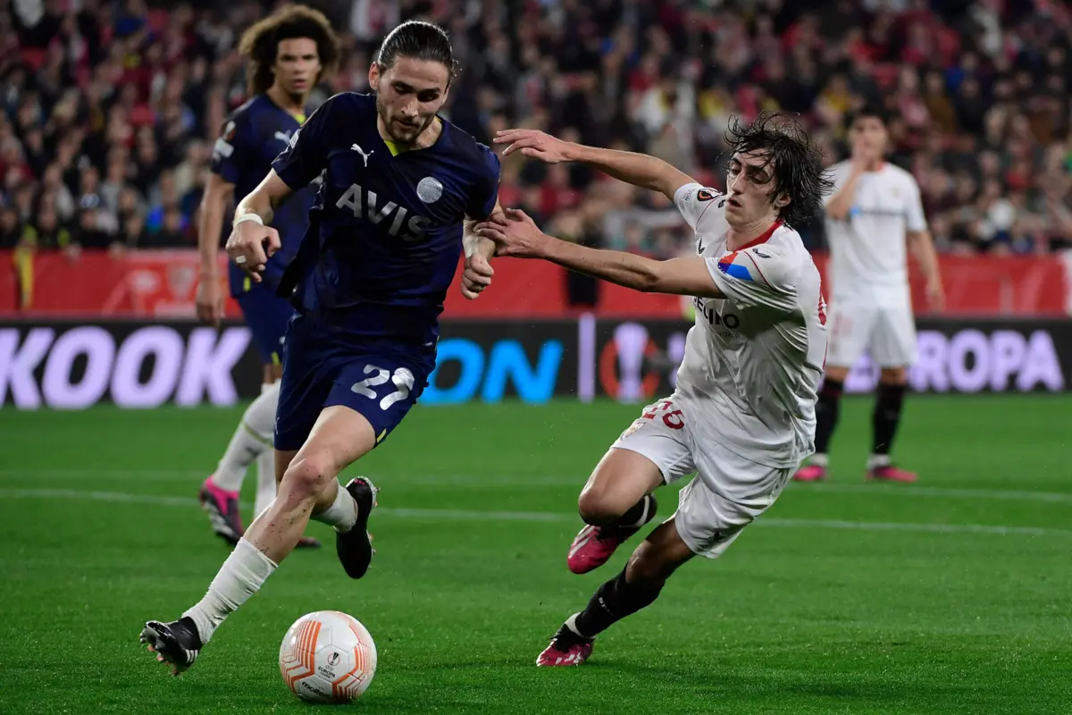 Miguel Crespo à esquerda (Créditos: AFP)