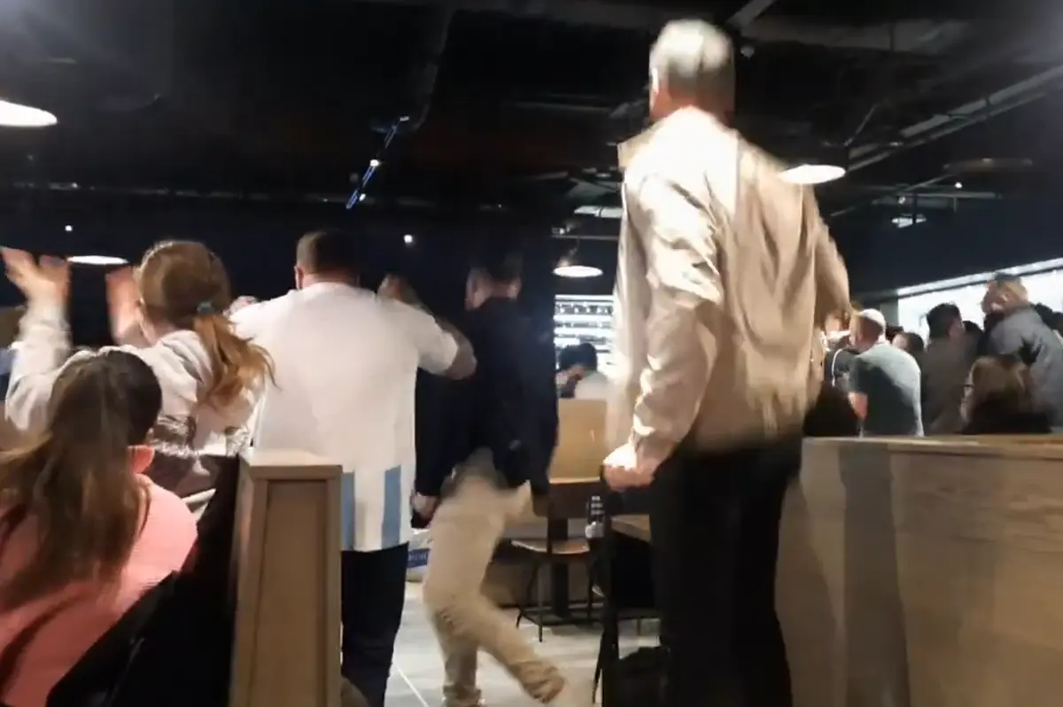 Imagem de contexto do artigo Aeroporto de Dublin "vibrou" com o golo que deu à Irlanda o play-off para o Mundial'2026