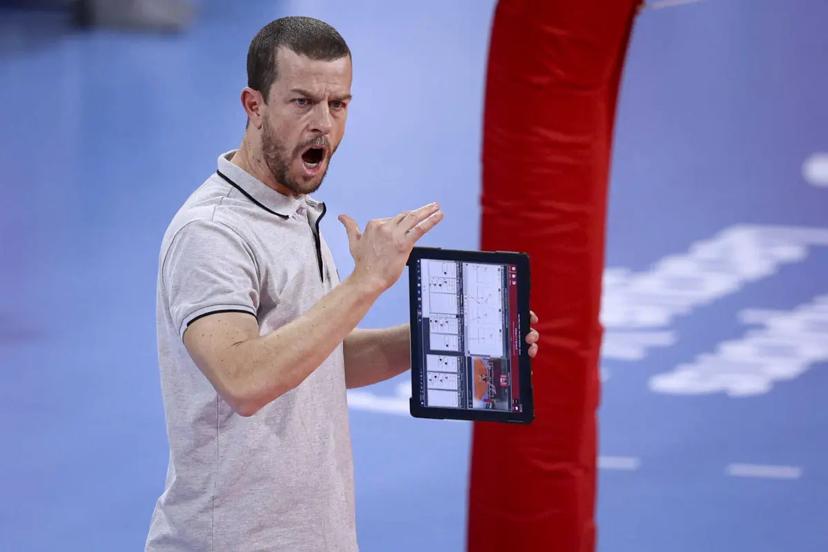 Marcel Matz, treinador do Benfica. Créditos: Filipe Amorim / Global Imagens