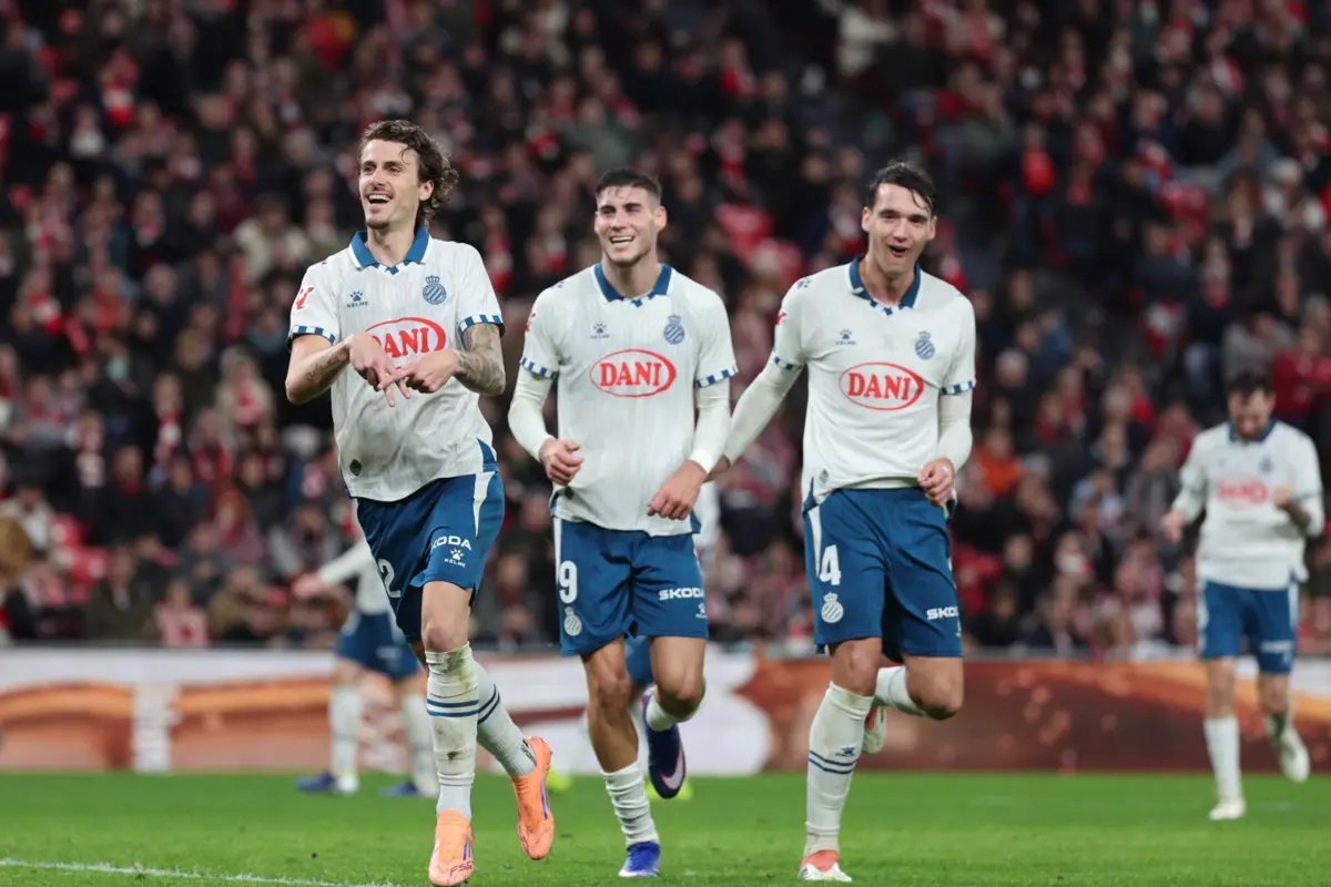 Espanhol soma e segue