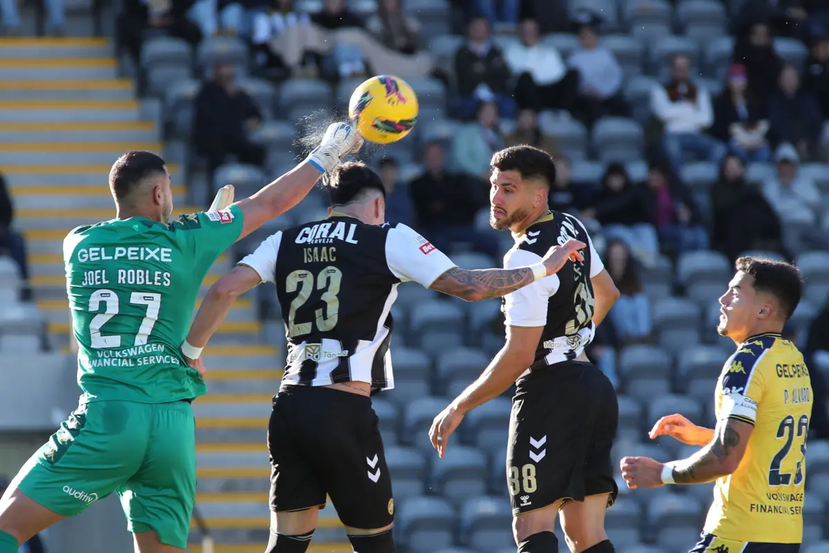 Imagem de contexto do artigo APCVD vai apurar alegados insultos racistas no Nacional-Estoril