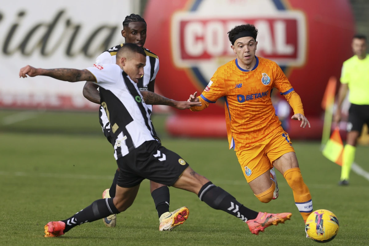 Gustavo Garcia jogou no Nacional por empréstimo do Palmeiras