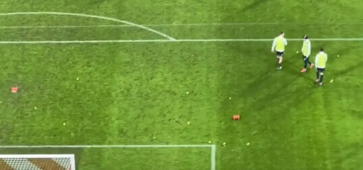 Vista dos adeptos do Colónia (créditos: X/Reprodução)