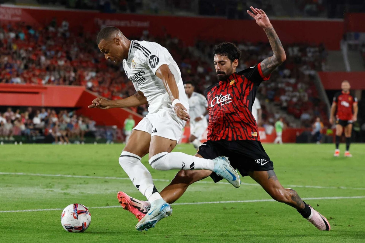 Mbappé e Samu Costa