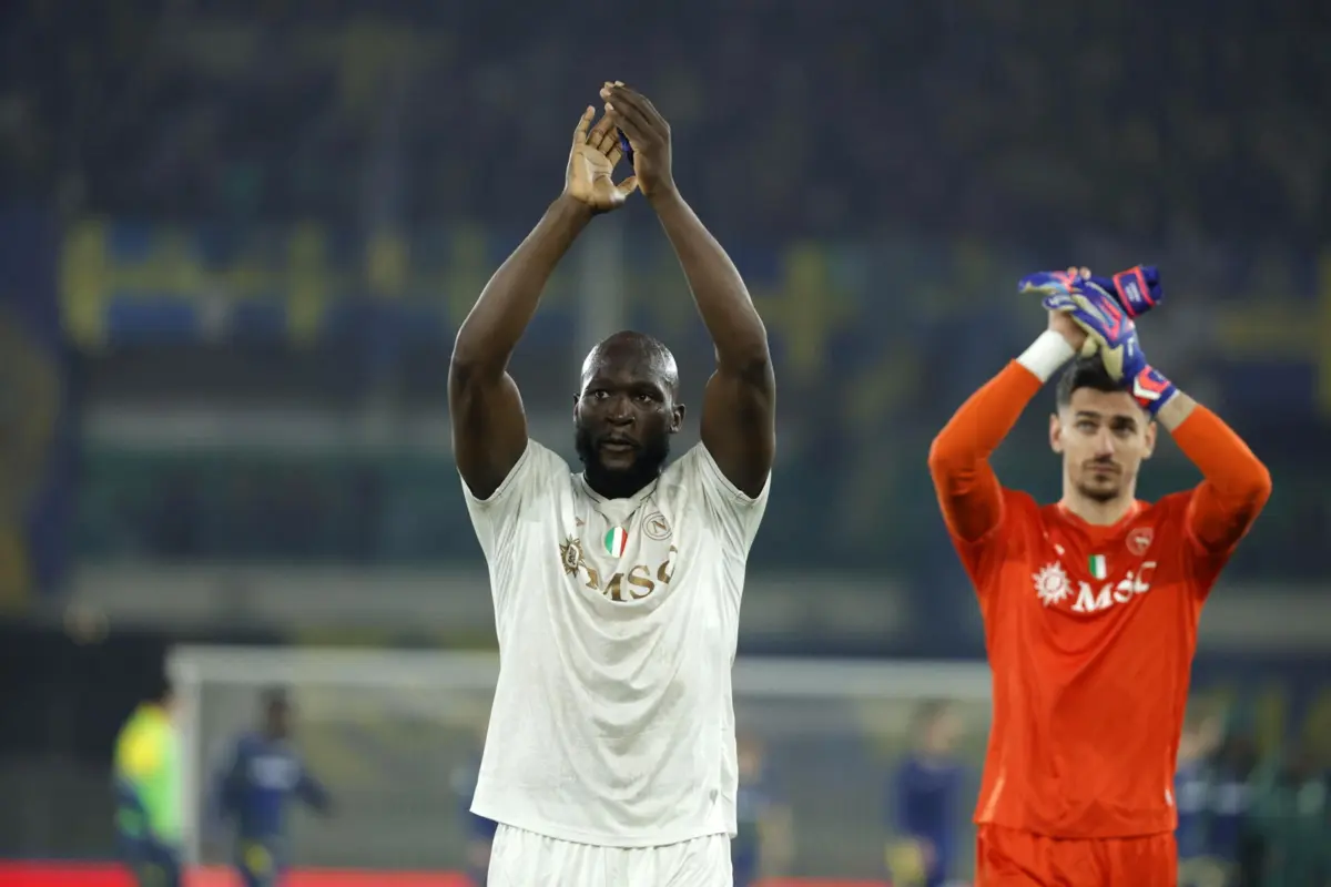 Lukaku na vitória do Nápoles frente ao Verona