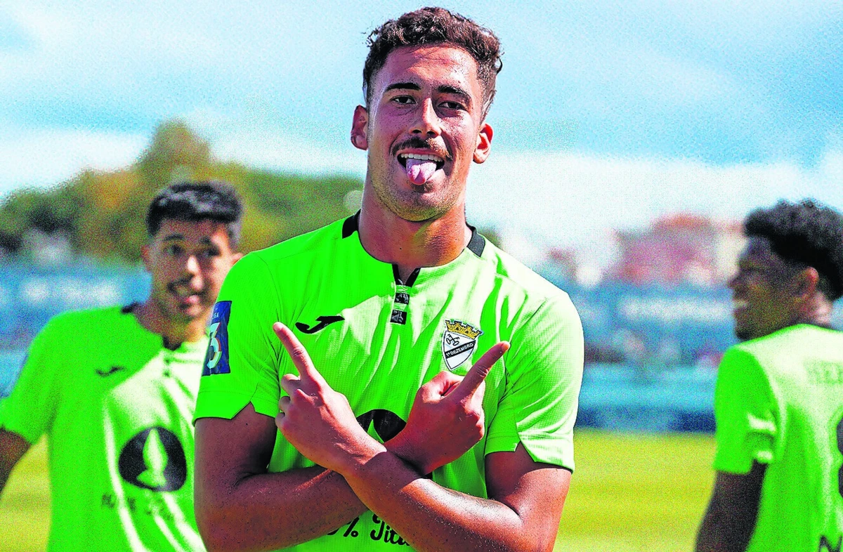 Imagem de contexto do artigo "Disse ao Santa Clara que queria ficar no 1.º Dezembro. Foi uma decisão fácil"