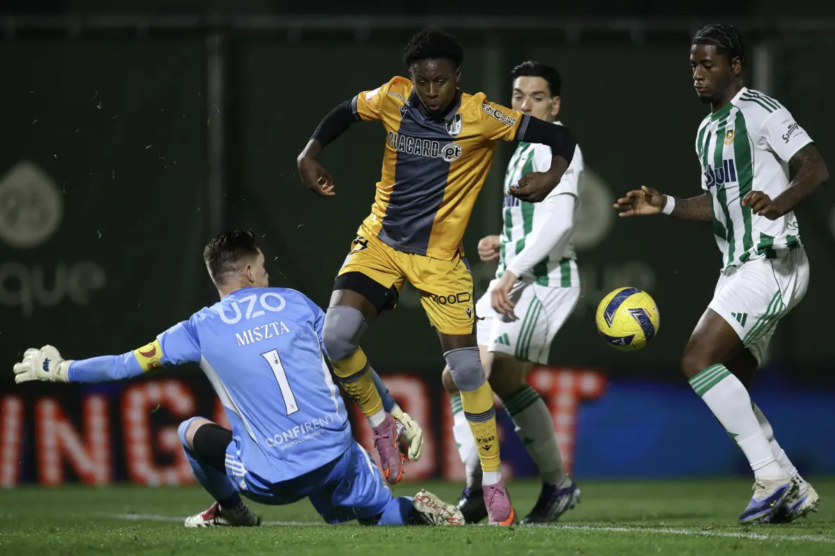 Camara fez o 1-0 para o Vitória